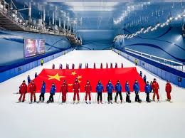 《棒球帽的时尚跨界：为什么即使不看球的人也买扬基帽？》