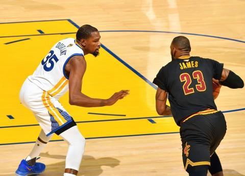 给予对手致 给予对手致