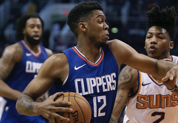 能够在每场 能够在每场